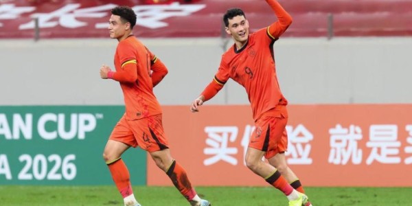 拜合拉木为何2场3球？拼出来的机会，媒体人盛赞：不怯场不装大牌