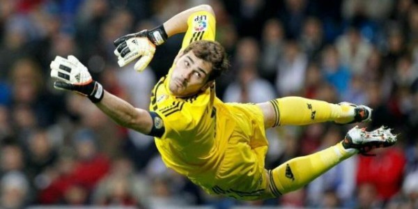 九游体育-弗洛伦蒂诺刚辟谣又被锤 他曾说卡西利亚斯是舔狗