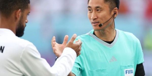 九游体育官方网站-“马宁被带走”背后的狂欢，除了流量热度还有什么？