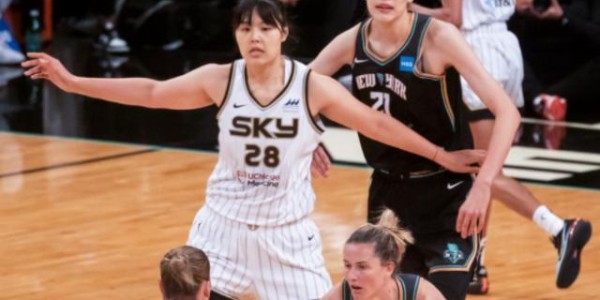 九游体育官方网站-韩旭李月汝不再孤独 更多女篮球员或挑战WNBA