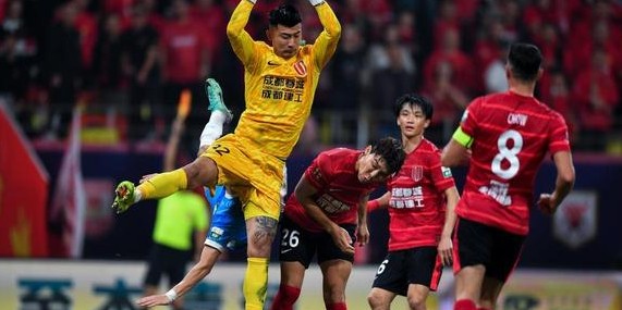 九游体育-邵佳一上任，就弃用王大雷而留用刘殿座颜骏凌 主要有3点原因