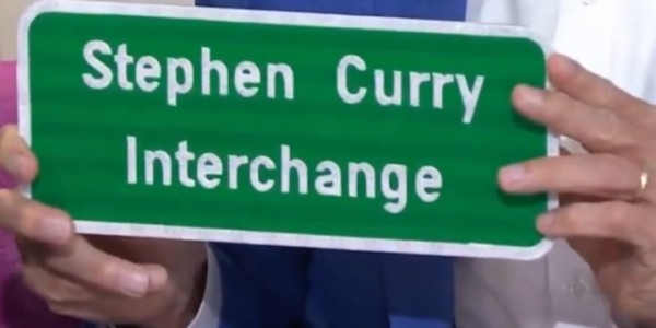 北卡洲际公路位于戴维森镇的30号出口被命名为斯蒂芬-库里立交